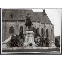   Fadrusz János által készített Mátyás király emlékmű, Kolozsvár, Kolozs megye, Erdély, utcakép, Horthy-korszak, szobor, helytörténet, 1940-es évek, Eredeti fotó, papírkép.   