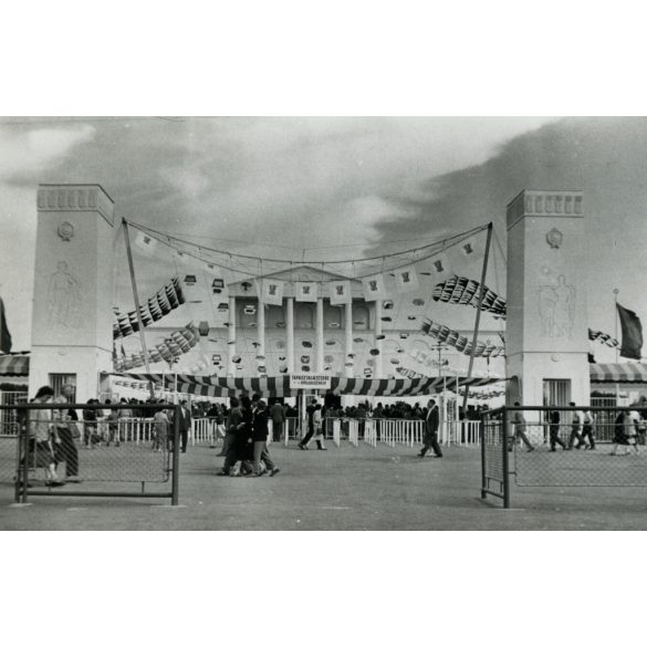 Mezőgazdasági kiállítás, Budapest, szocializmus, 1950-es évek, Eredeti fotó, papírkép.   